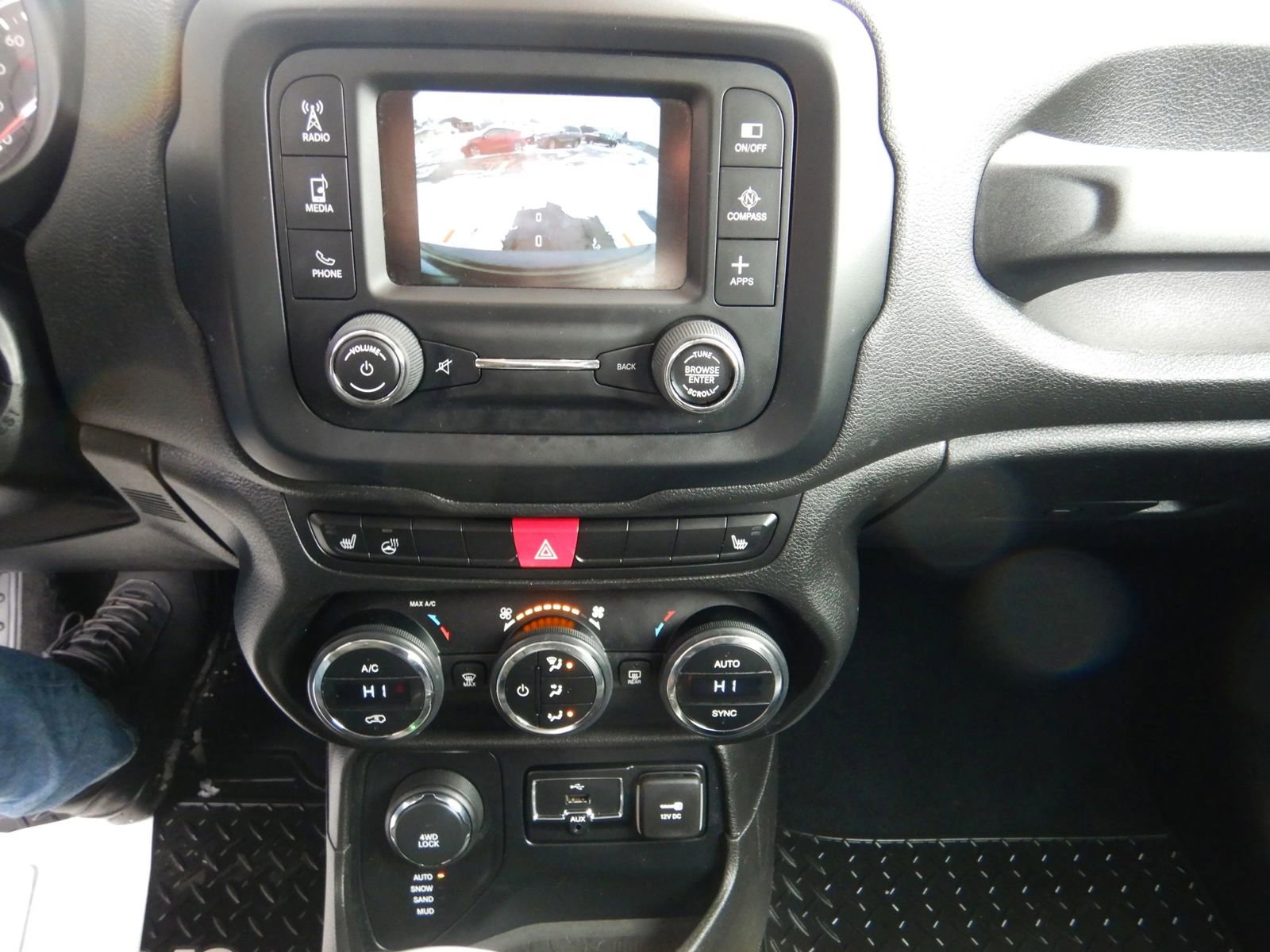 Used 2016 Jeep Renegade Limited AWD/4WD image 14