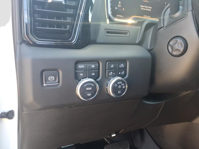 Used 2022 GMC Sierra 1500 AT4 w/ AT4 Preferred Package AWD/4WD image 19