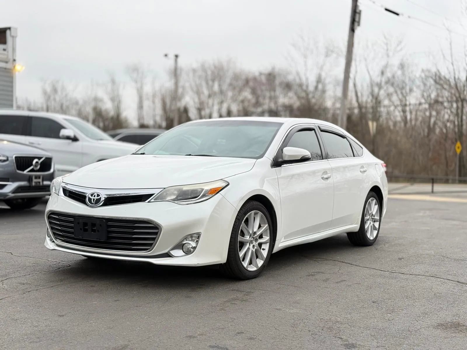 Used 2013 Toyota Avalon XLE Touring image 5