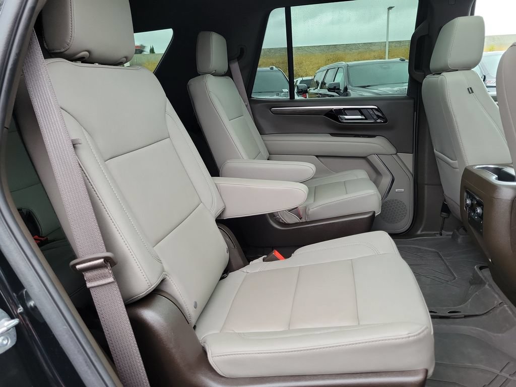 Used 2025 Chevrolet Tahoe Z71 AWD/4WD image 21