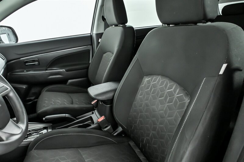 Used 2020 Mitsubishi Outlander Sport ES FWD image 18