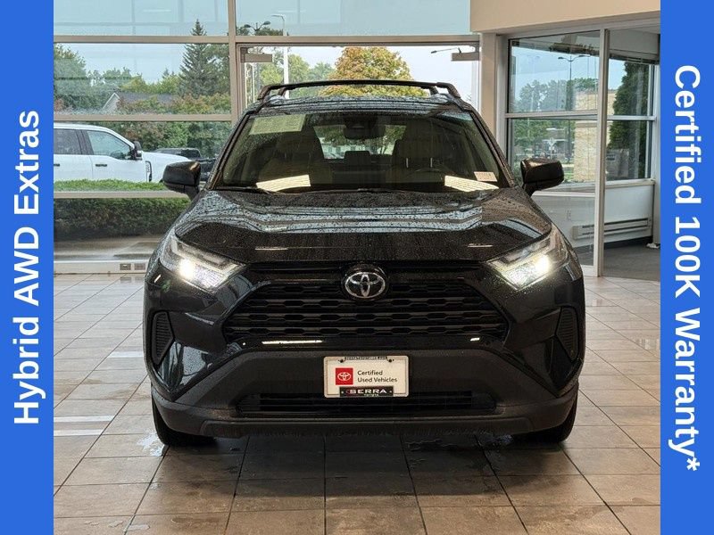 Used 2025 Toyota RAV4 LE AWD/4WD image 7