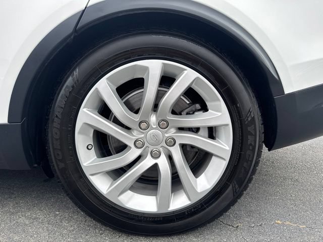 Used 2019 Land Rover Discovery HSE AWD/4WD image 22