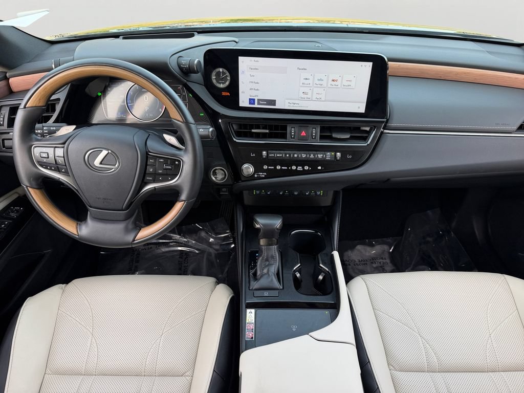 Certified 2025 Lexus ES 350 Ultra Luxury FWD image 12