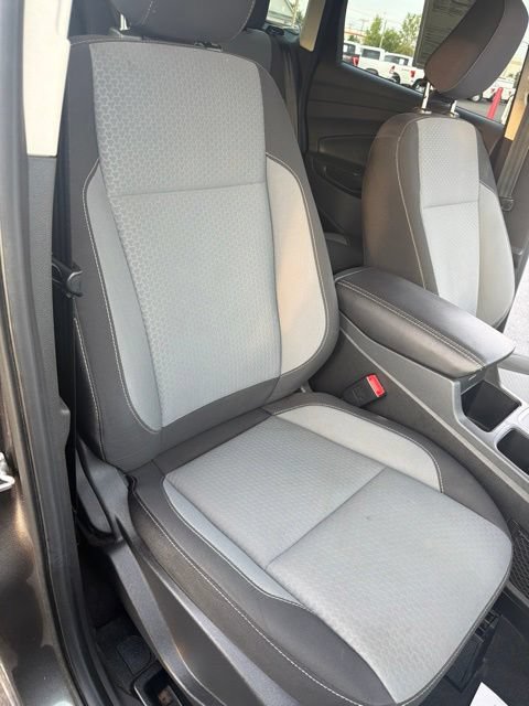 Used 2018 Ford Escape SE w/ Ford Safe & Smart Package AWD/4WD image 23