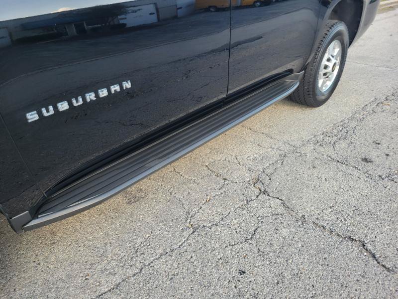 Used 2016 Chevrolet Suburban 3500 LS w/ Driver Alert Package AWD/4WD image 11