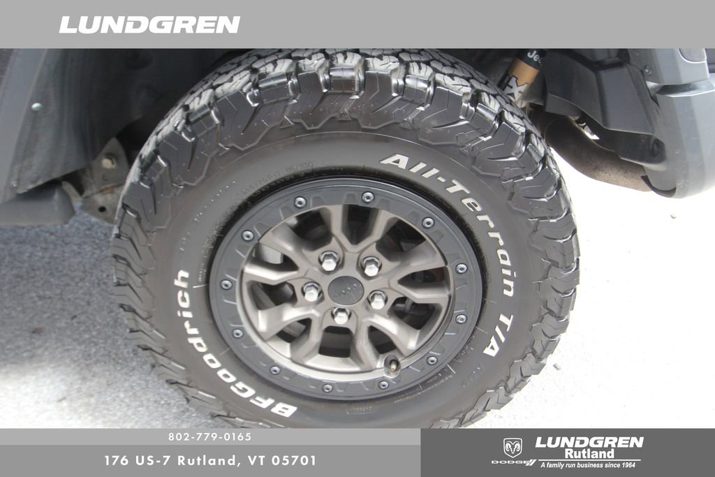 Used 2022 Jeep Wrangler Unlimited Rubicon w/ Dual Top Group AWD/4WD image 28