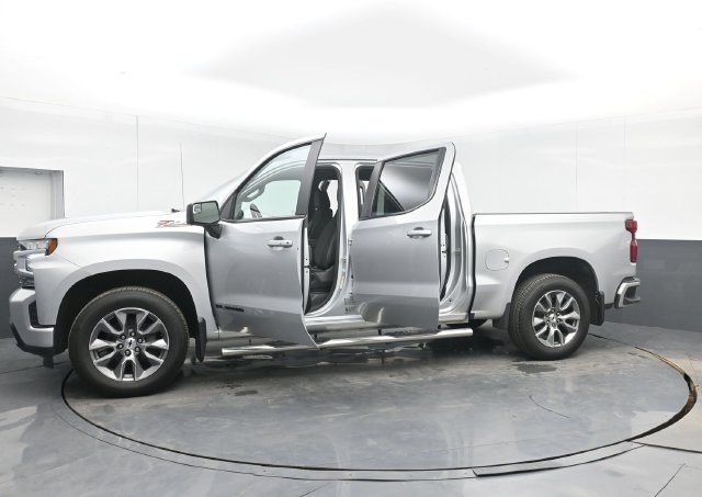 Used 2022 Chevrolet Silverado 1500 RST AWD/4WD image 52