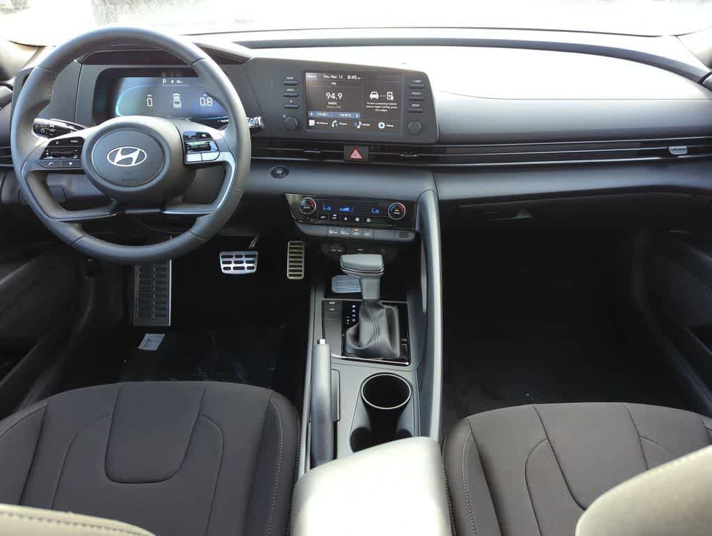 New 2026 Hyundai Elantra Sport w/ Cargo Package FWD image 18