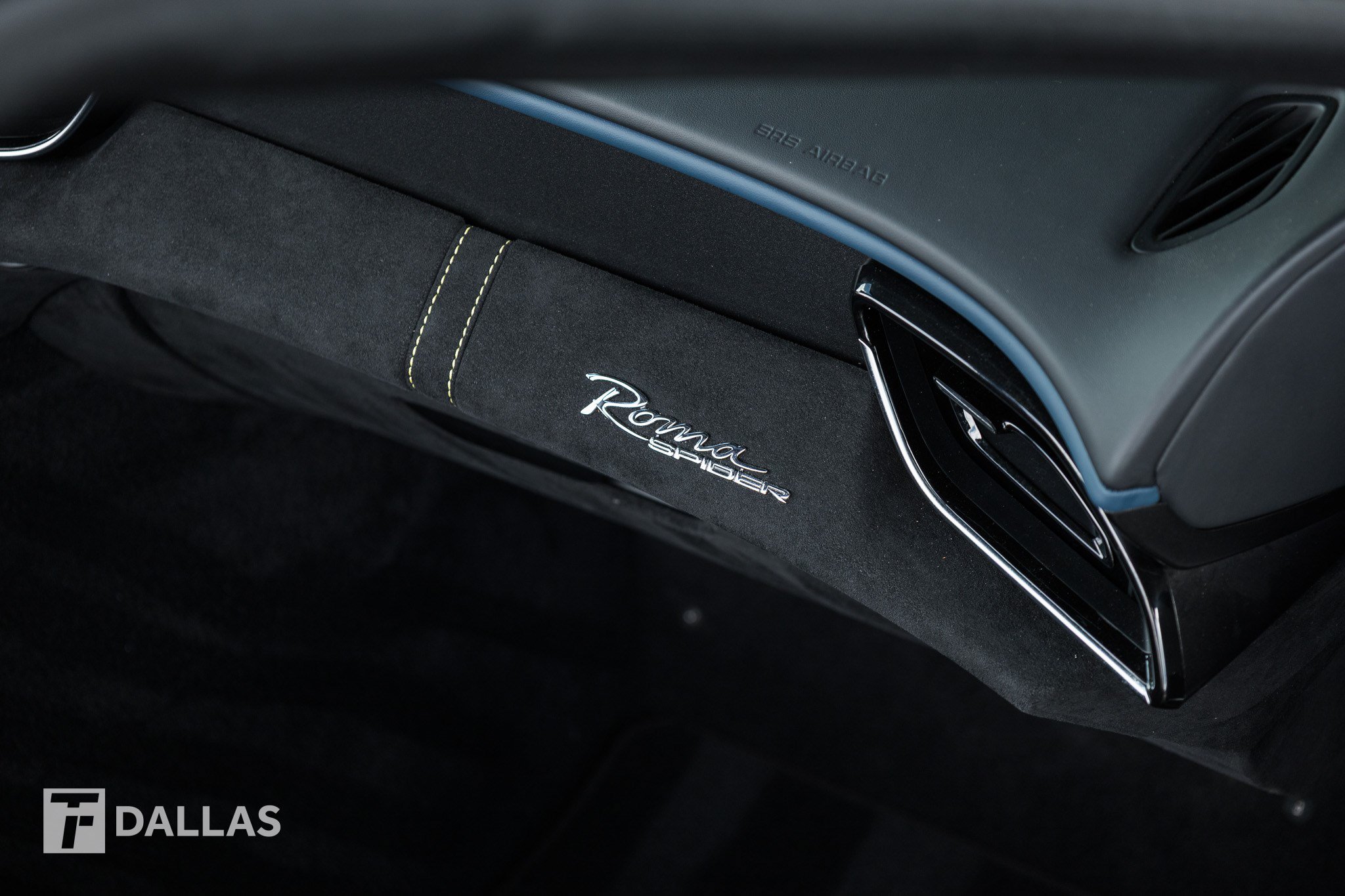 Used 2025 Ferrari Roma Spider RWD image 37