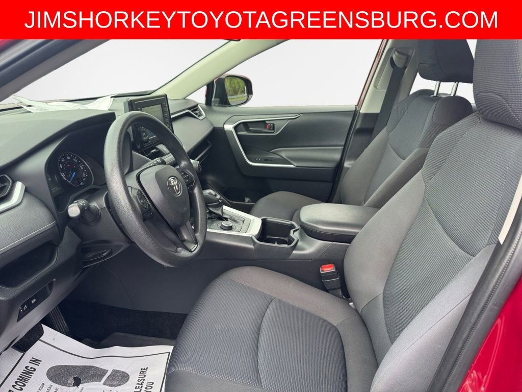 Used 2022 Toyota RAV4 LE AWD/4WD image 10