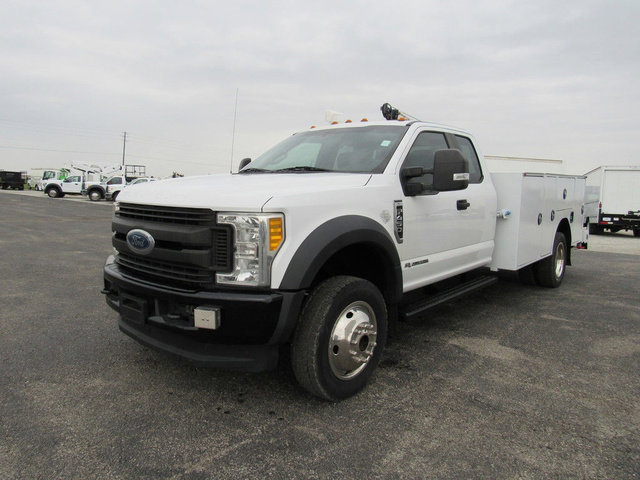 Used 2017 Ford F450 XL w/ Power Equipment Group image 5