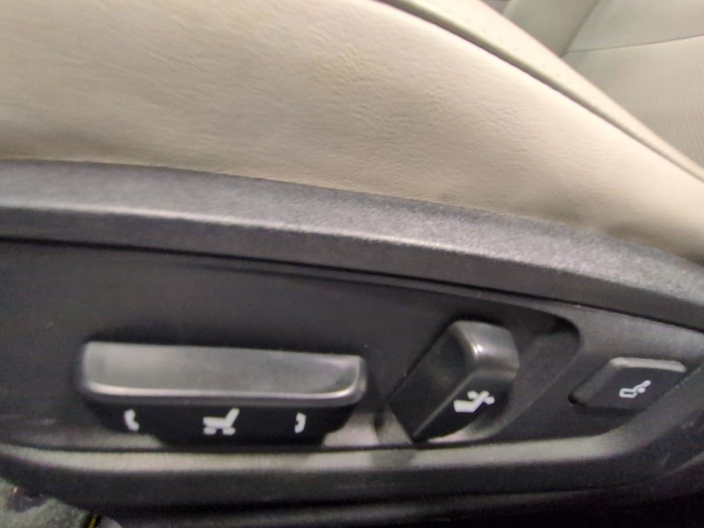 Used 2016 Lexus ES 350 image 11