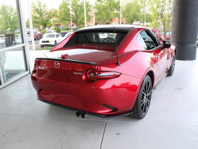 New 2026 MAZDA MX-5 Miata RF Grand Touring w/ Appearance Package RWD image 4