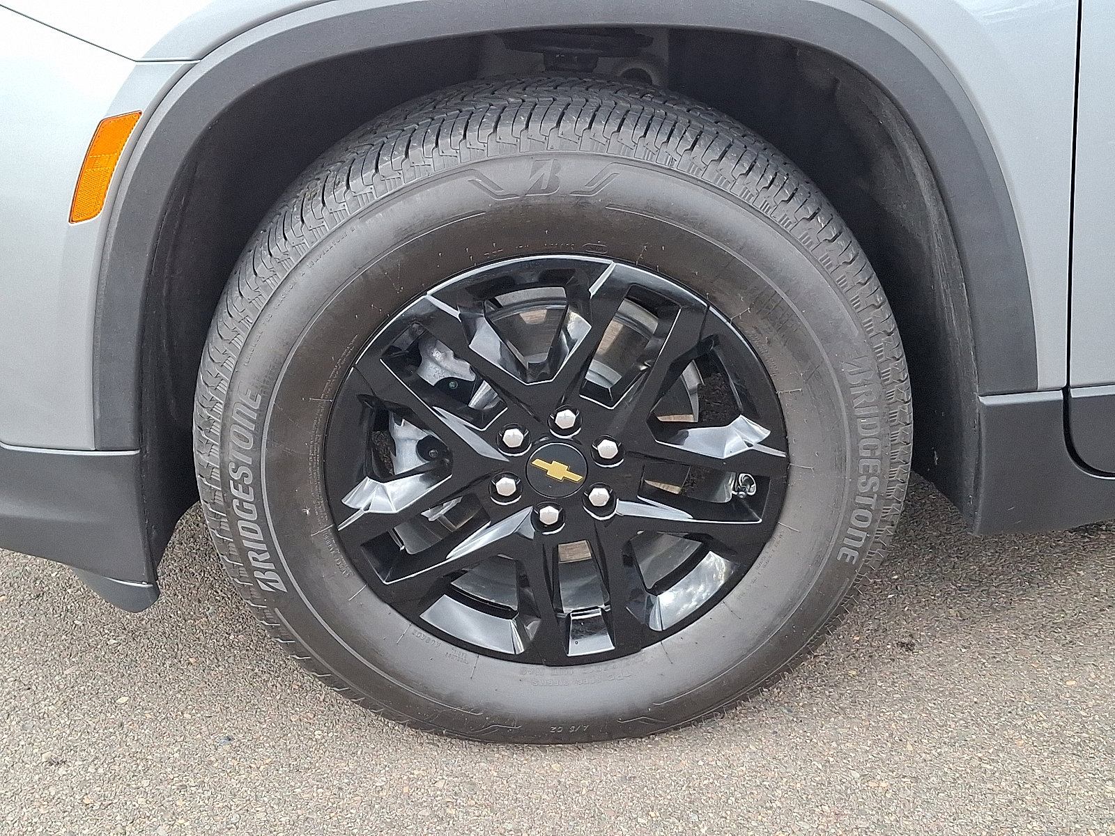 Used 2024 Chevrolet Traverse LS w/ Safety Package image 8