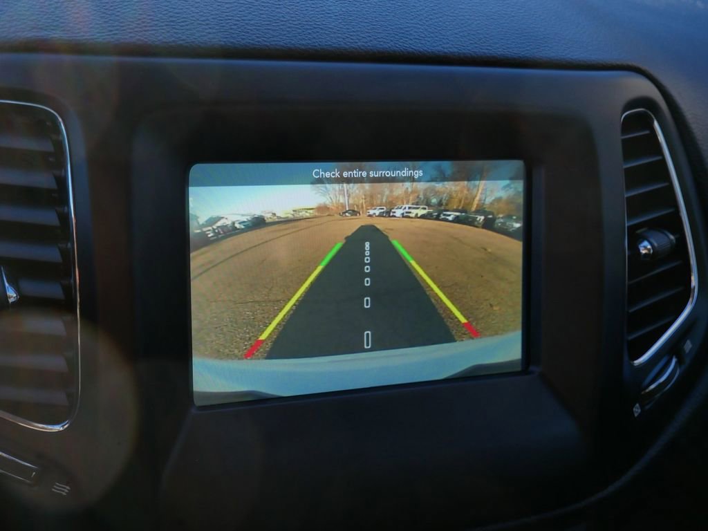 Used 2018 Jeep Compass Latitude w/ Popular Equipment Group image 27