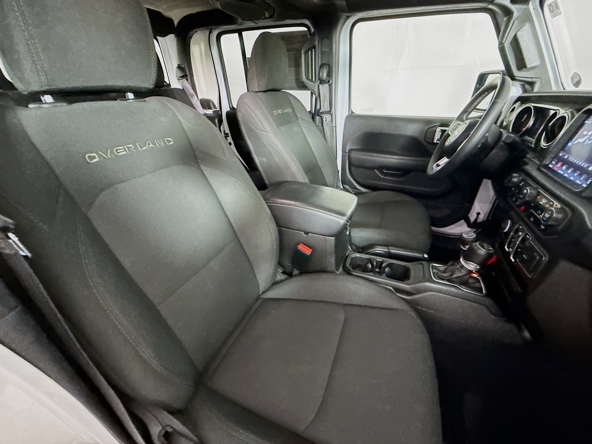 Used 2023 Jeep Gladiator Overland AWD/4WD image 33