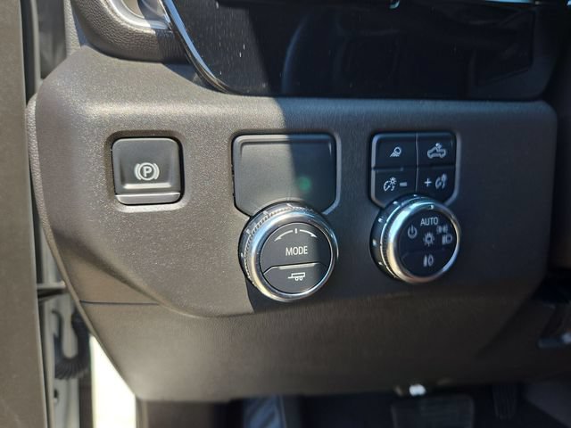 Used 2025 GMC Sierra 1500 SLT RWD image 17