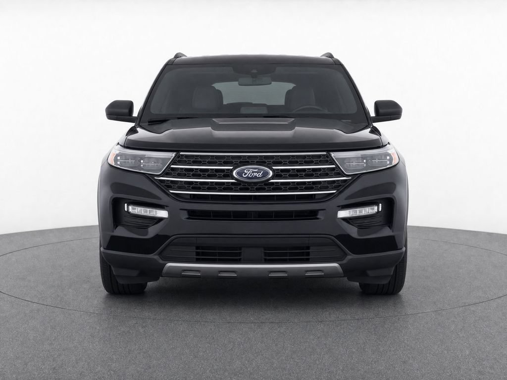 Used 2023 Ford Explorer XLT w/ Equipment Group 202A AWD/4WD image 20
