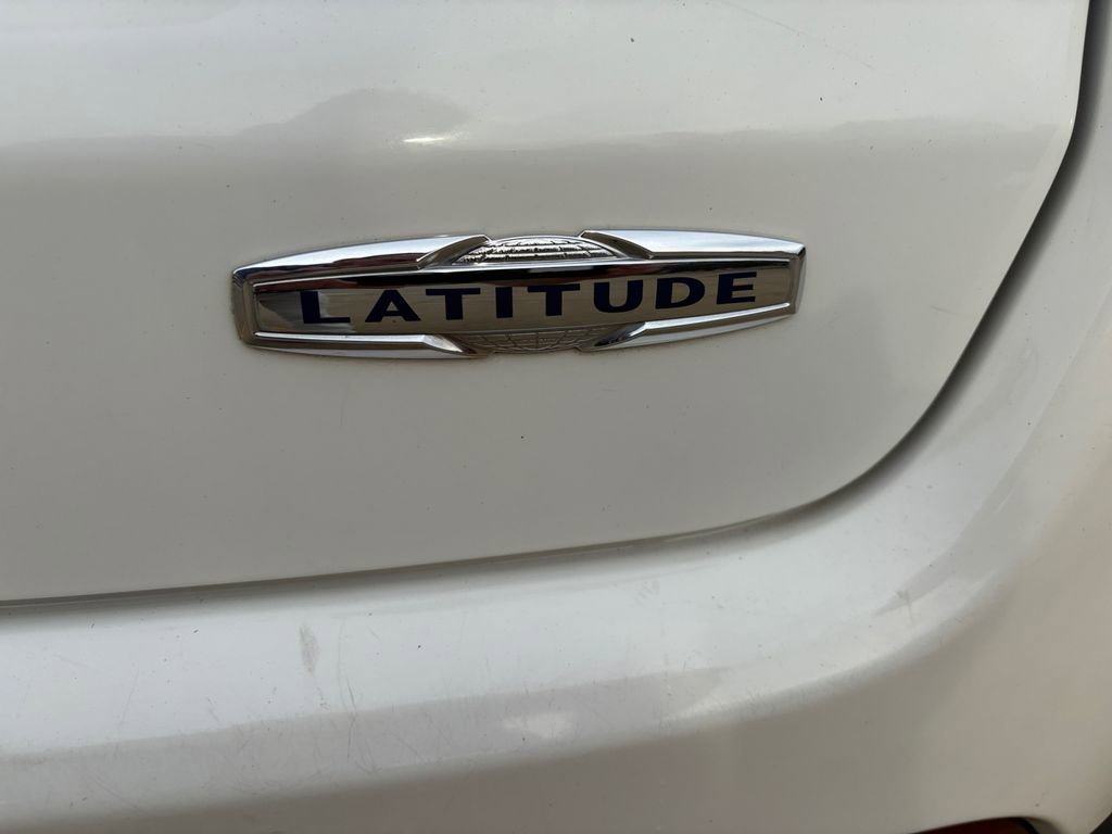 Used 2021 Jeep Compass Latitude image 8