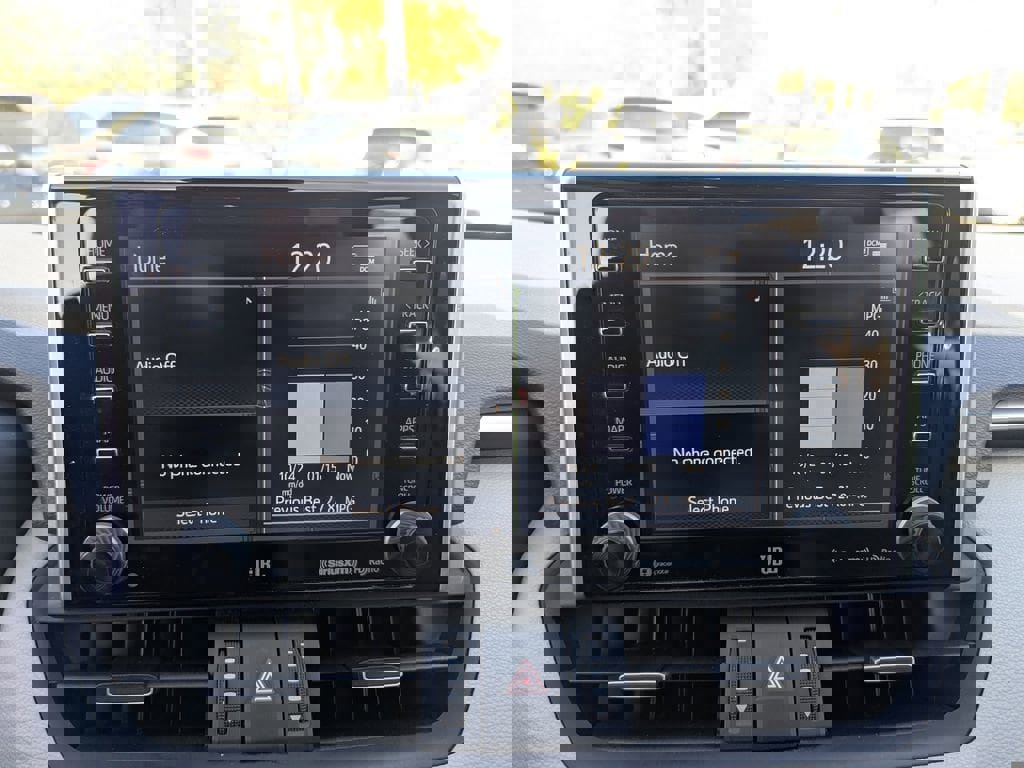 Used 2019 Toyota RAV4 Limited w/ Advanced Technology Package image 20