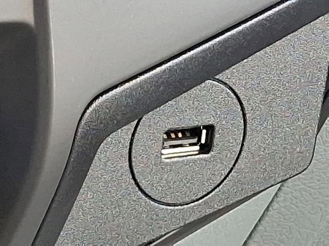 Used 2023 Ford F650 2WD Regular Cab Super Duty image 28