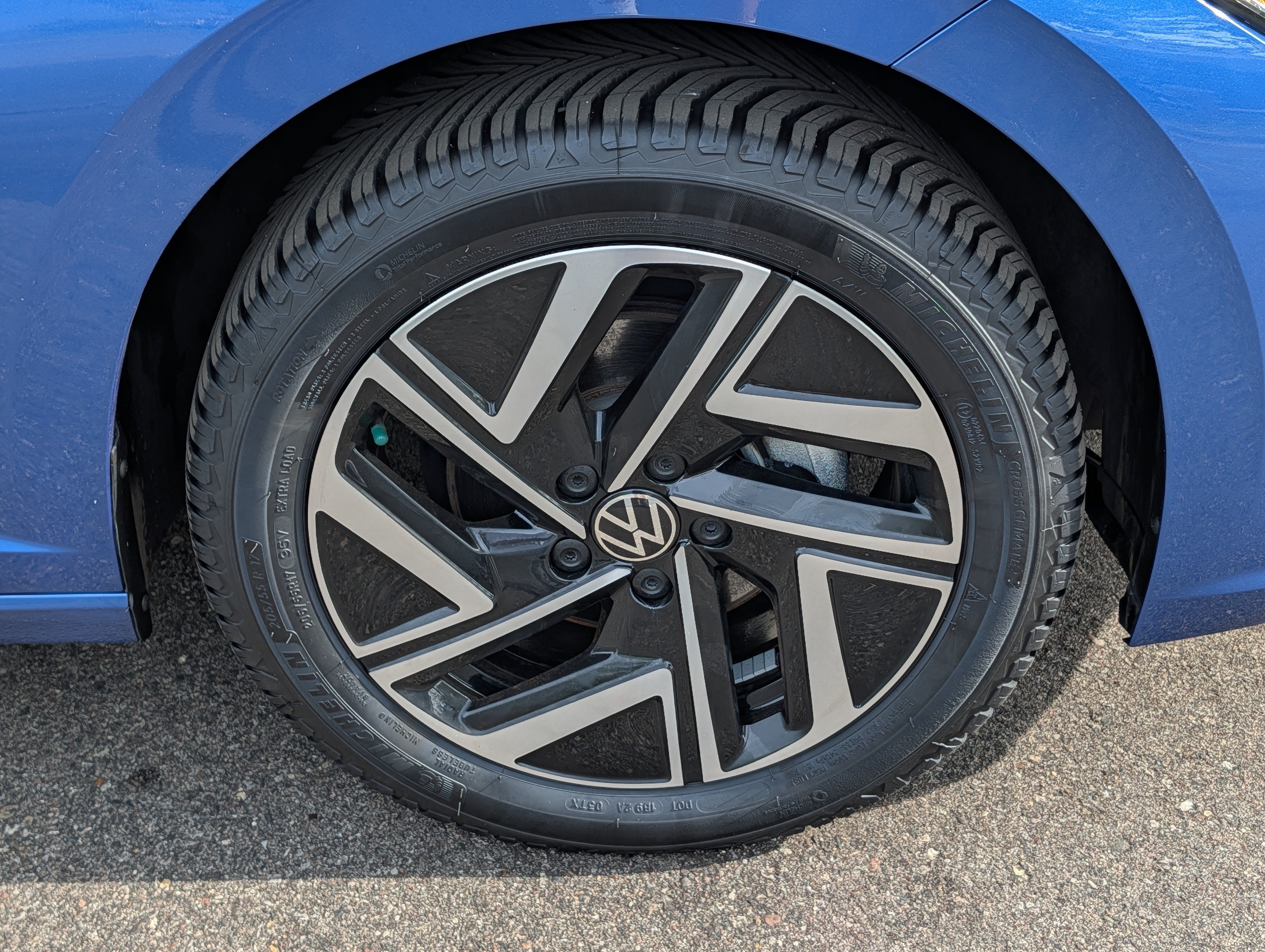 Certified 2024 Volkswagen Jetta SEL FWD image 15