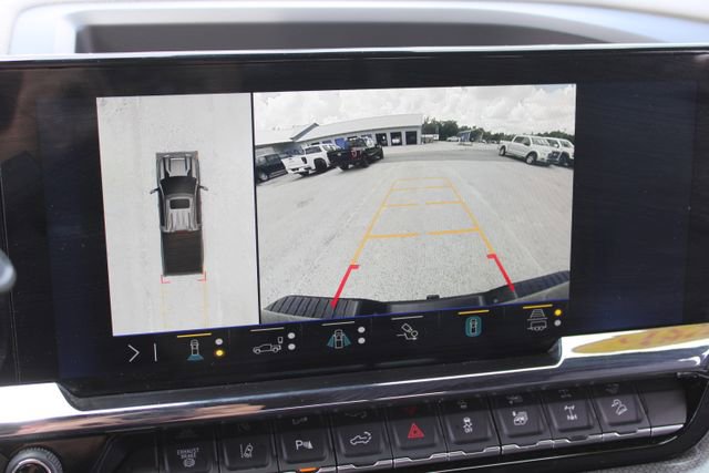Used 2025 Chevrolet Silverado 2500 ZR2 w/ Technology Package image 25