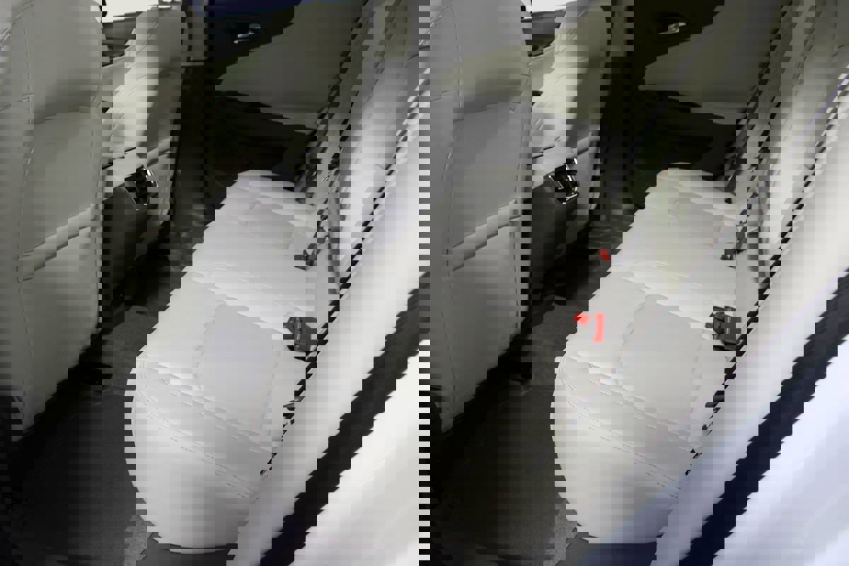 Used 2024 Chevrolet Malibu LT image 31