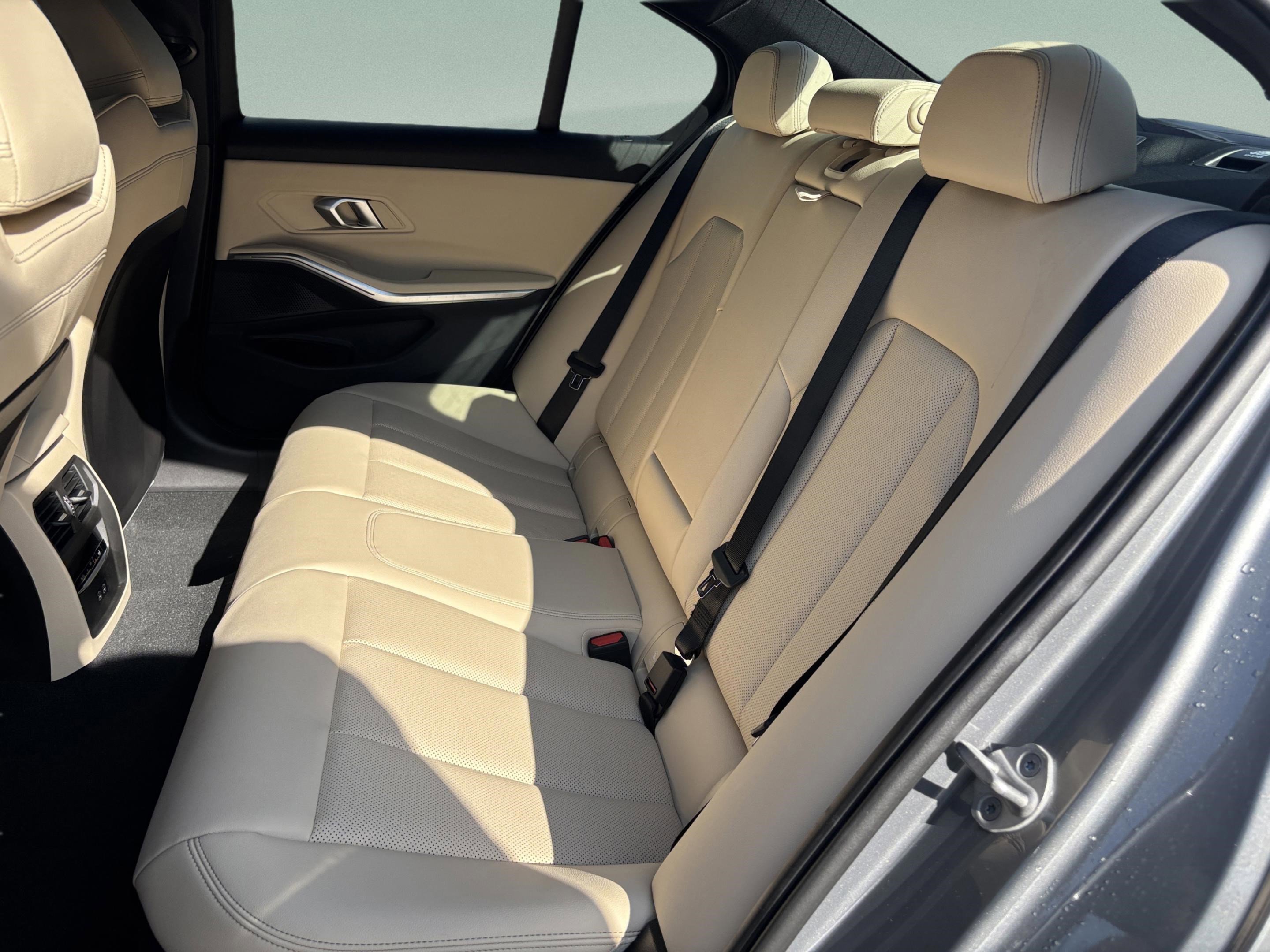 Used 2026 BMW 330i Sedan w/ Convenience Package image 25