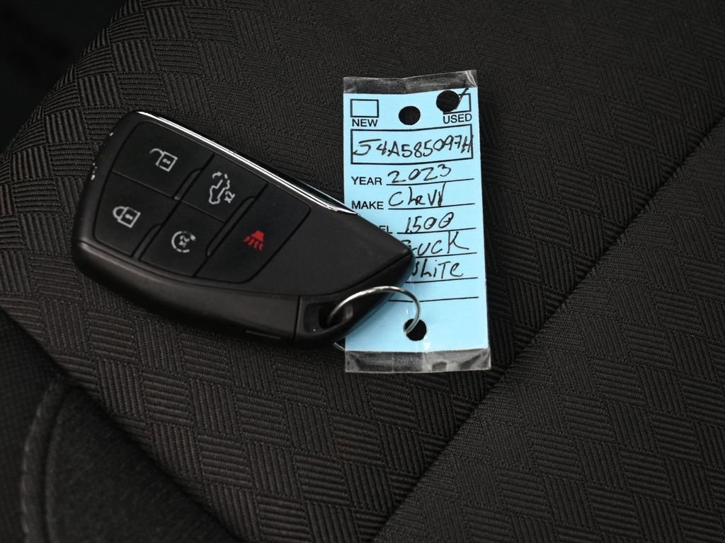 Used 2023 Chevrolet Silverado 1500 LT image 18