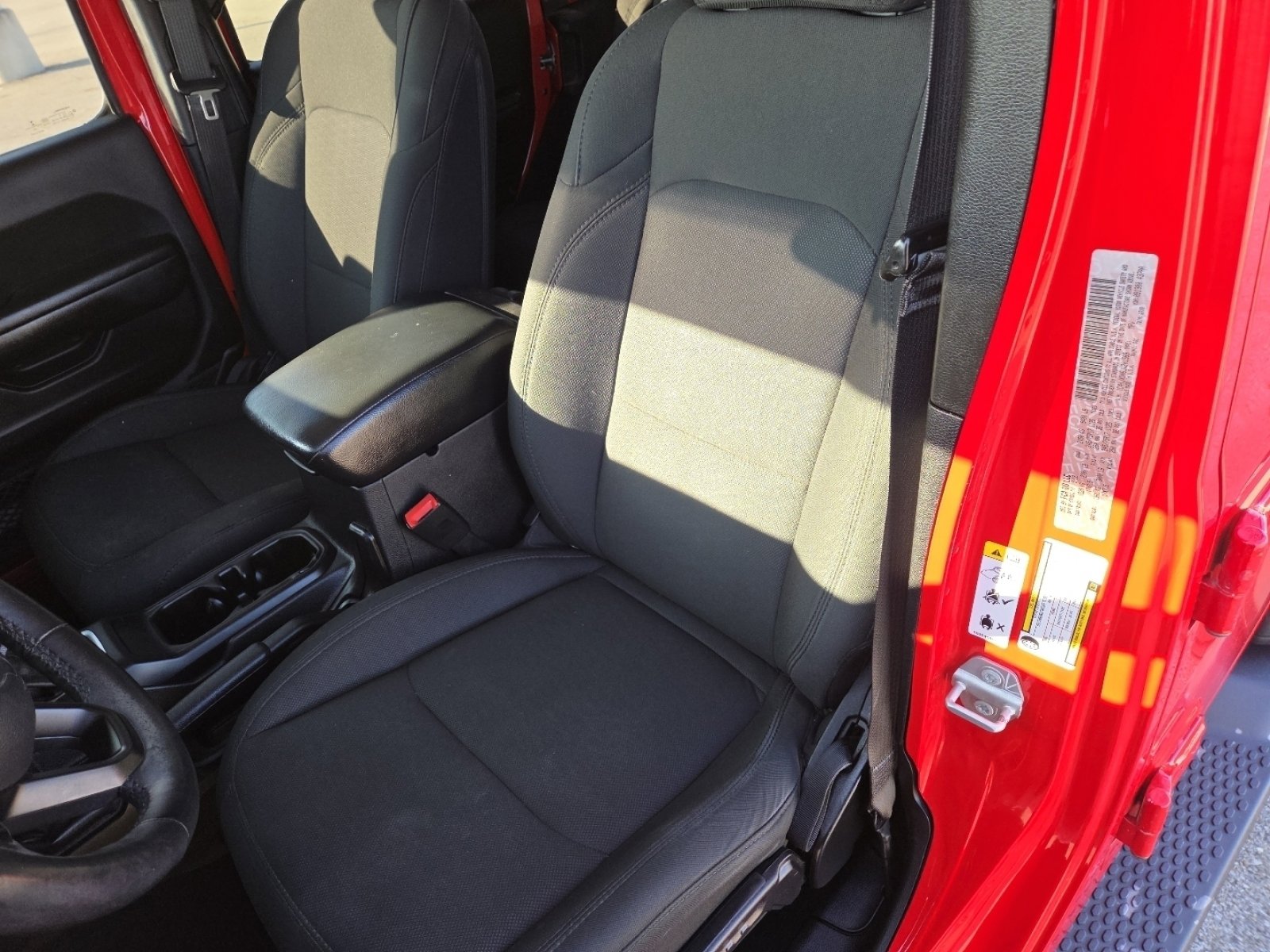 Used 2018 Jeep Wrangler Unlimited Sport S image 23