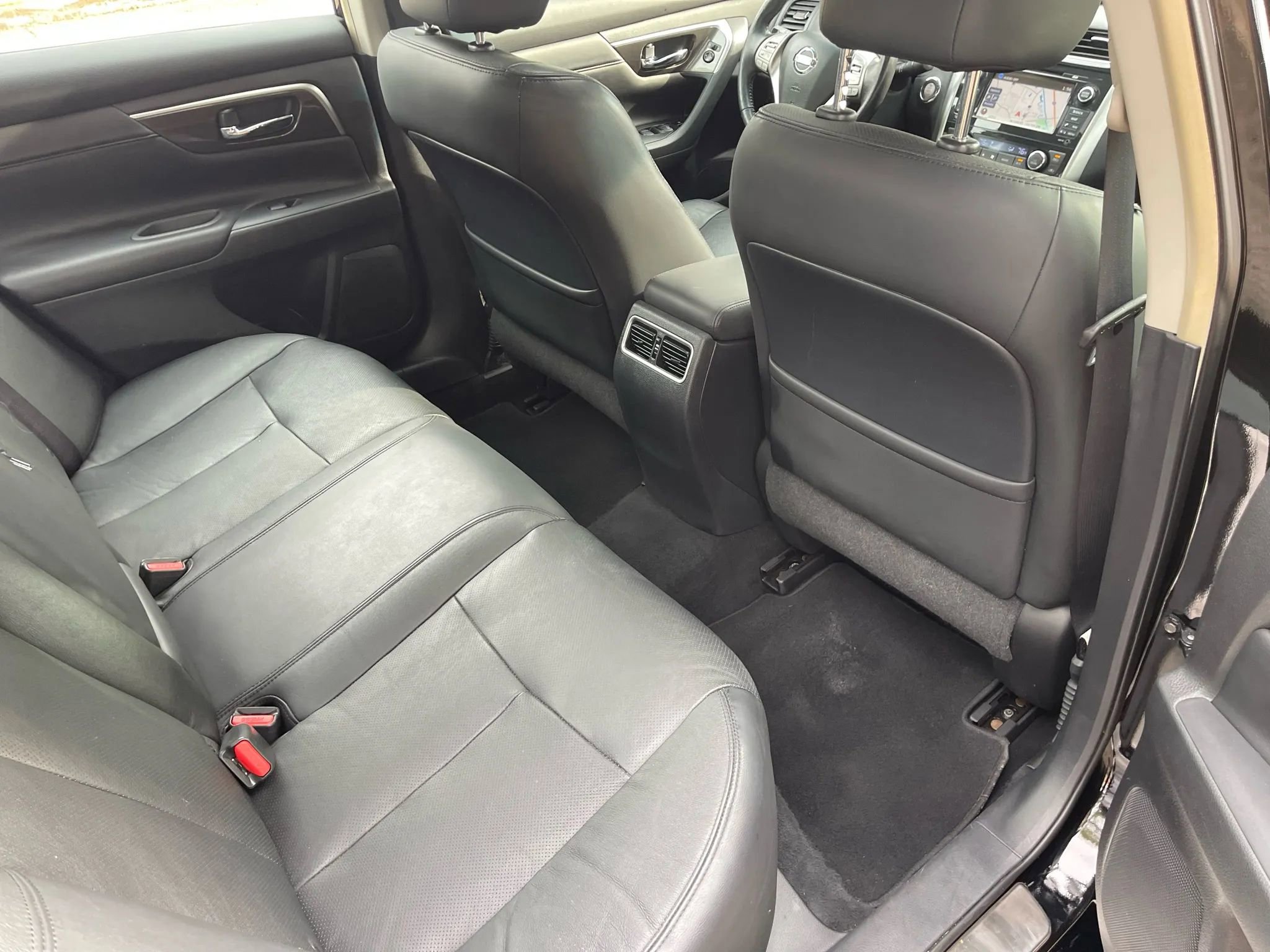 Used 2013 Nissan Altima 2.5 SL w/ Technology Pkg image 13