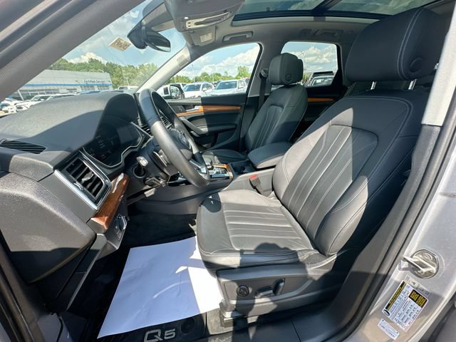 Used 2023 Audi Q5 2.0T Premium Plus w/ Premium Plus Package AWD/4WD image 22