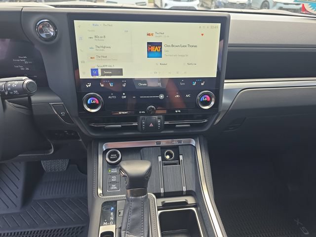 Used 2025 Lexus GX 550 AWD/4WD image 24