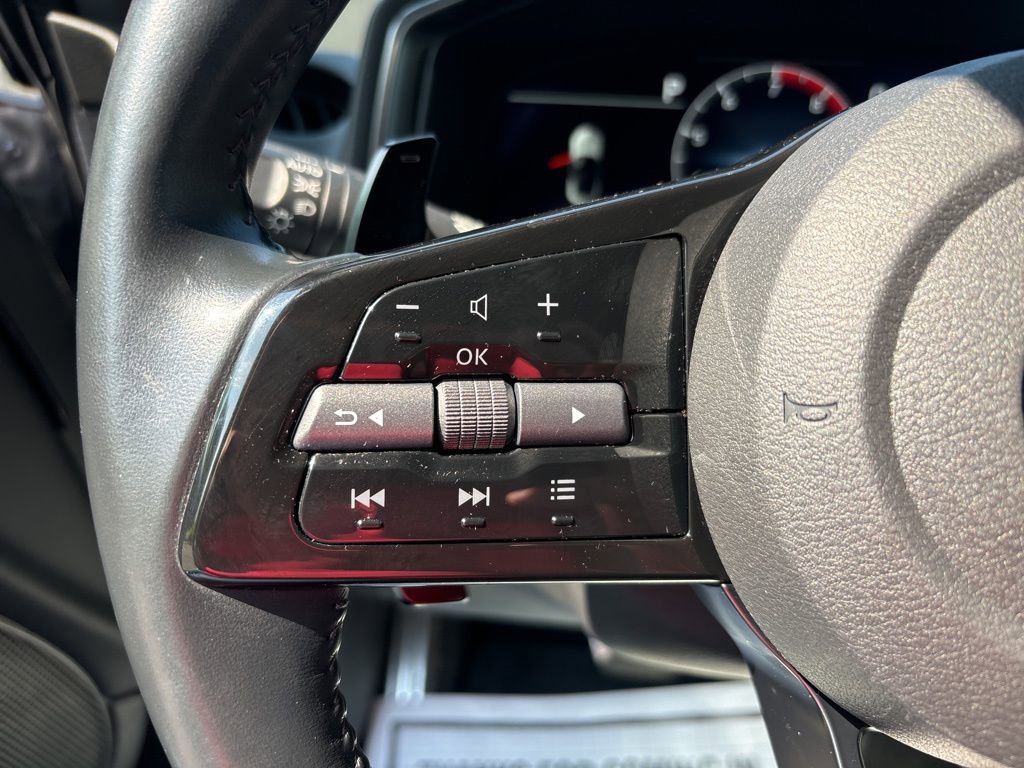 Used 2024 Nissan Z Performance w/ Floor Mat Package image 13