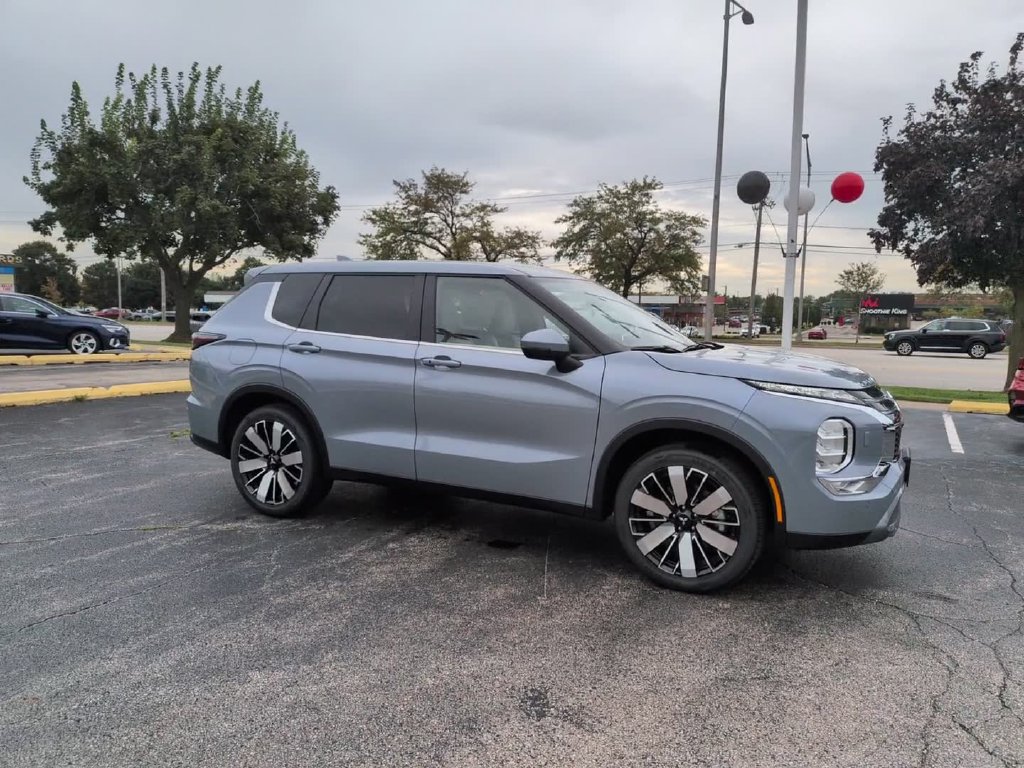New 2026 Mitsubishi Outlander SE AWD/4WD image 4