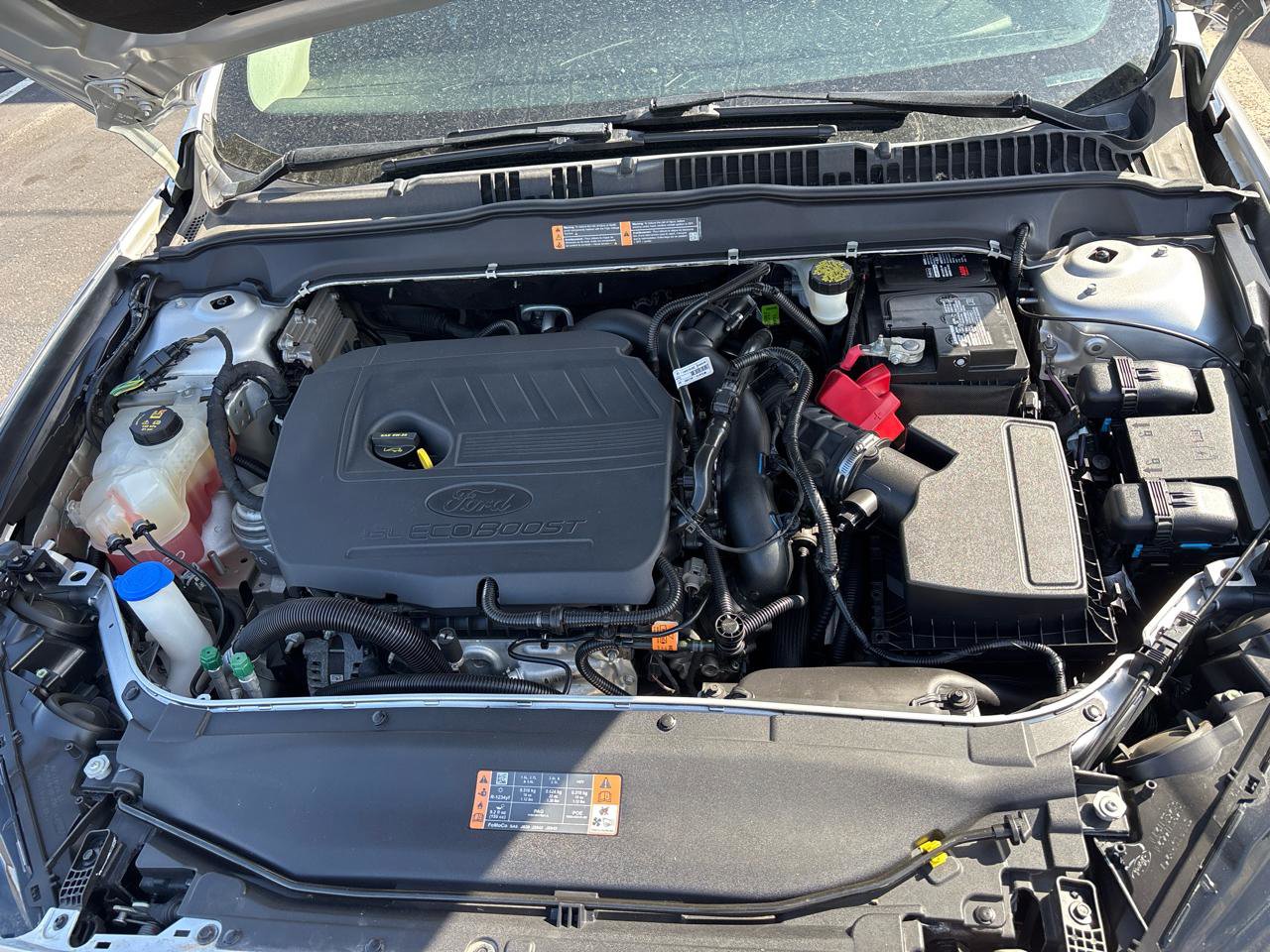 Used 2017 Ford Fusion SE FWD image 26