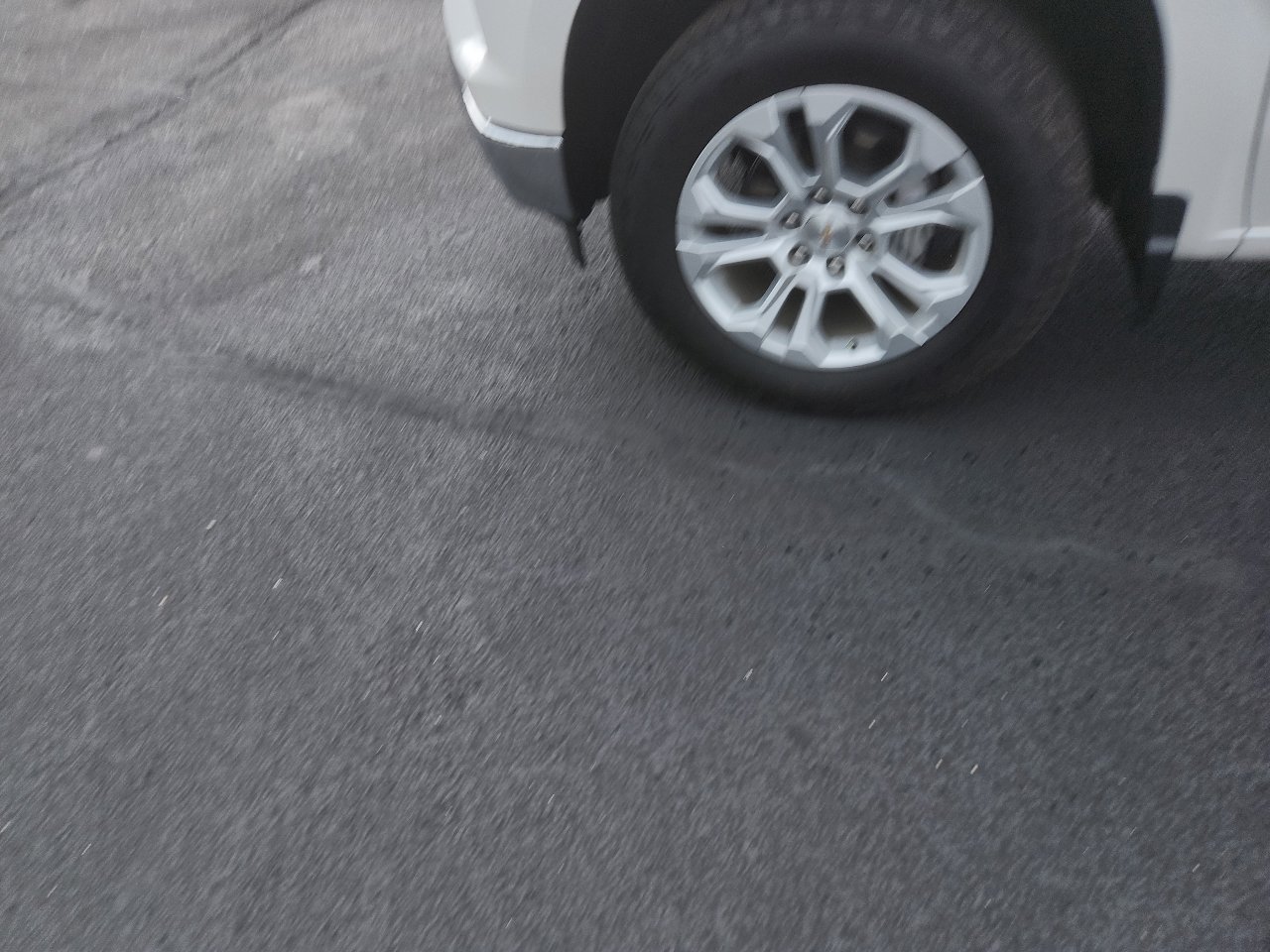 Used 2022 Chevrolet Silverado 1500 LTZ image 13