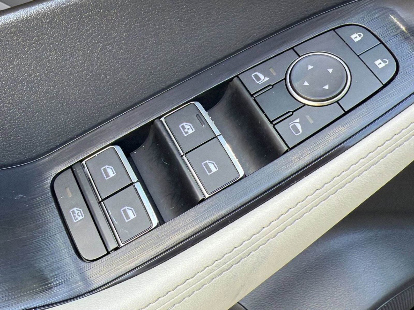 Used 2023 Nissan Rogue SL FWD image 22