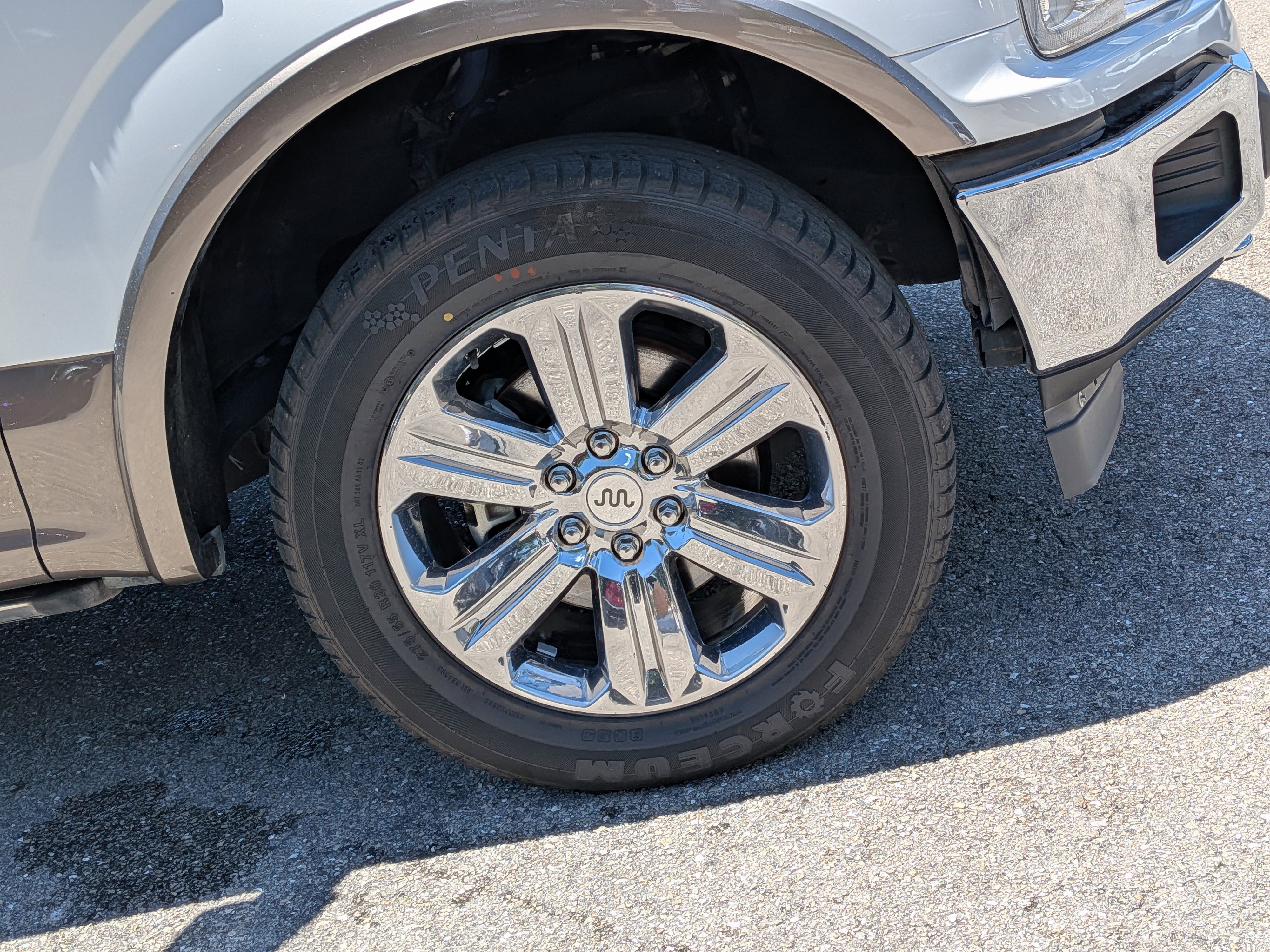 Used 2019 Ford F150 King Ranch w/ Equipment Group 601A Luxury AWD/4WD image 11