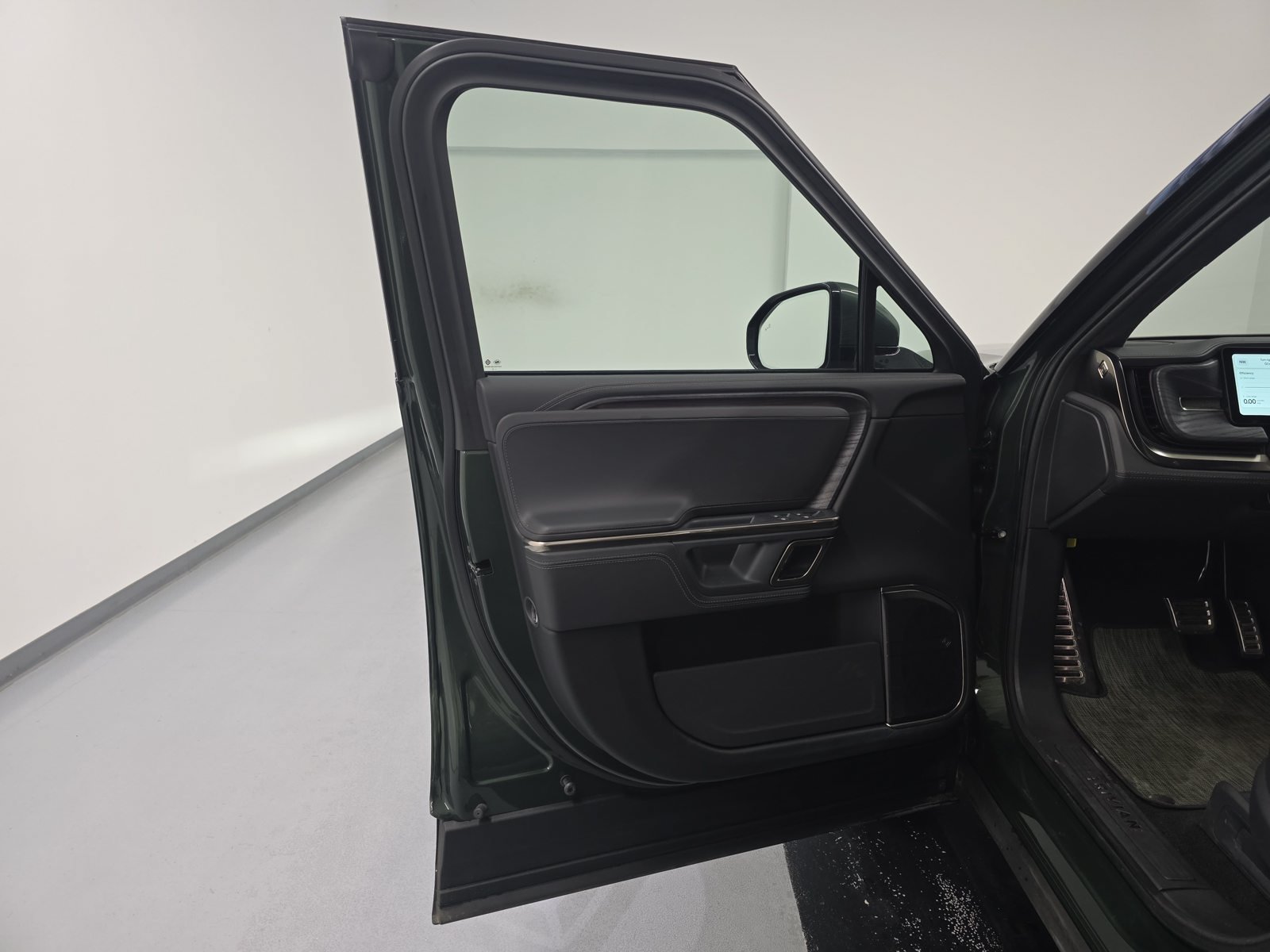 Used 2023 Rivian R1S Adventure Quad AWD/4WD image 16