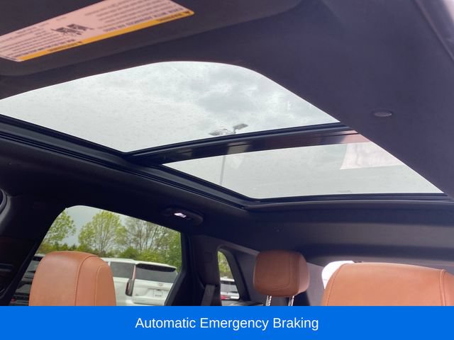 Used 2020 Cadillac XT5 Premium Luxury w/ LPO, Floor Liner Package AWD/4WD image 16