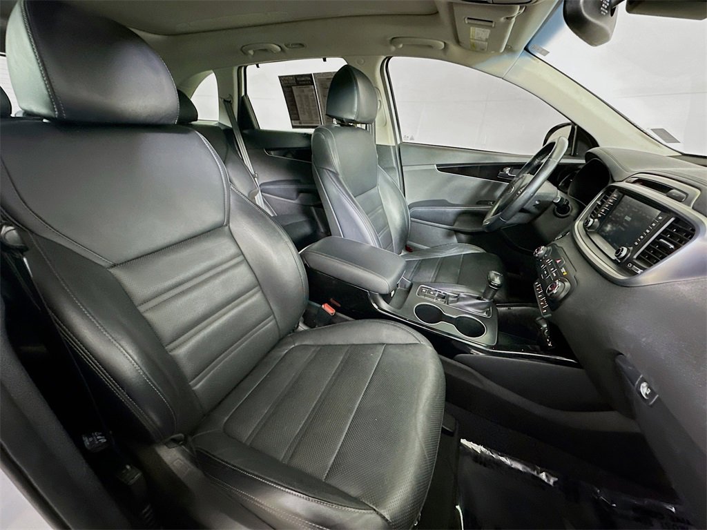 Used 2018 Kia Sorento SX image 12