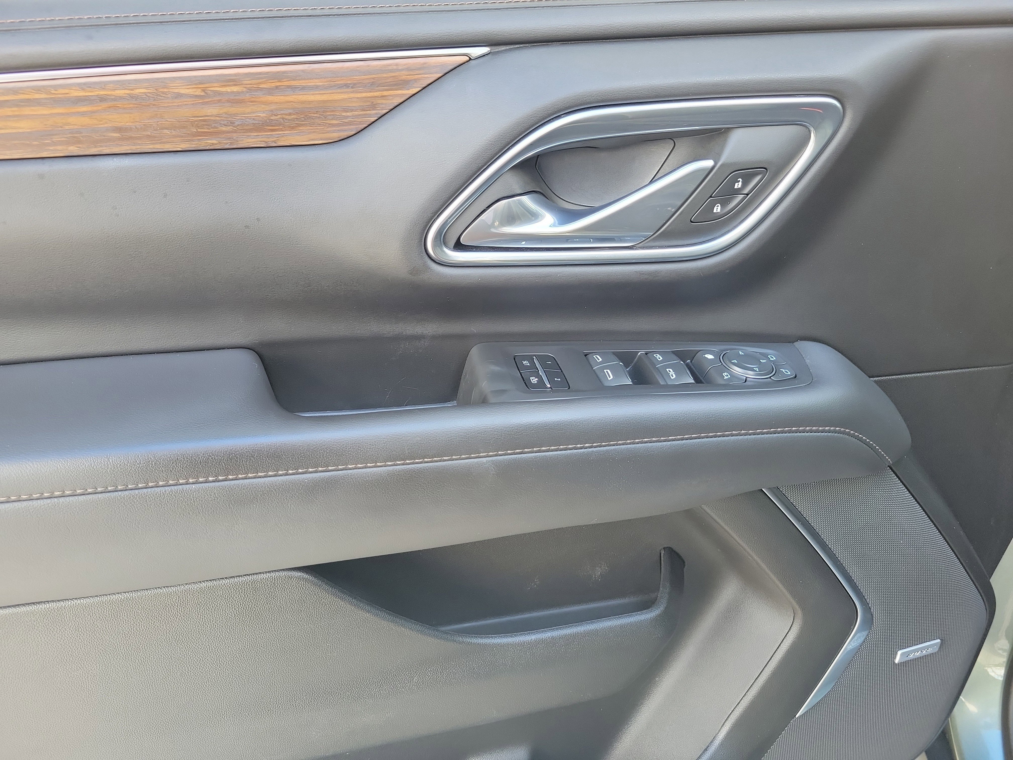 Used 2023 Chevrolet Suburban High Country image 20