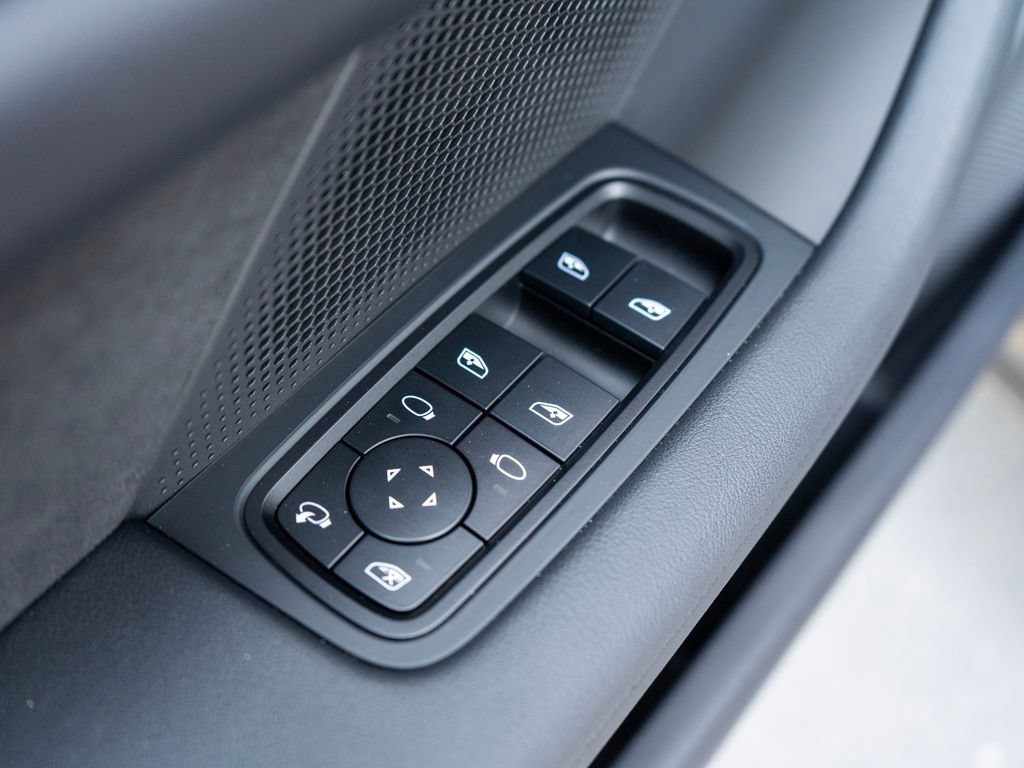 New 2026 Porsche Taycan Turbo GT AWD/4WD image 30