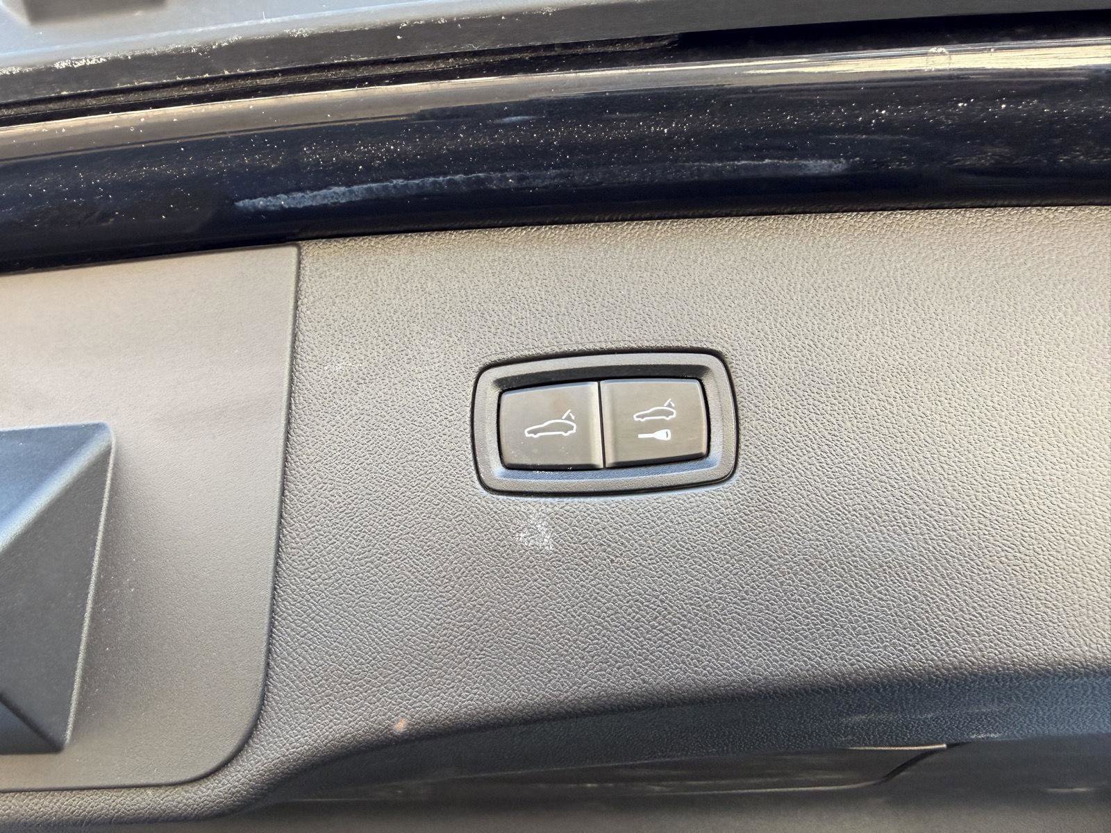 Used 2023 Porsche Cayenne image 34