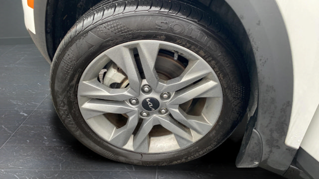 Used 2023 Kia Seltos S AWD/4WD image 31
