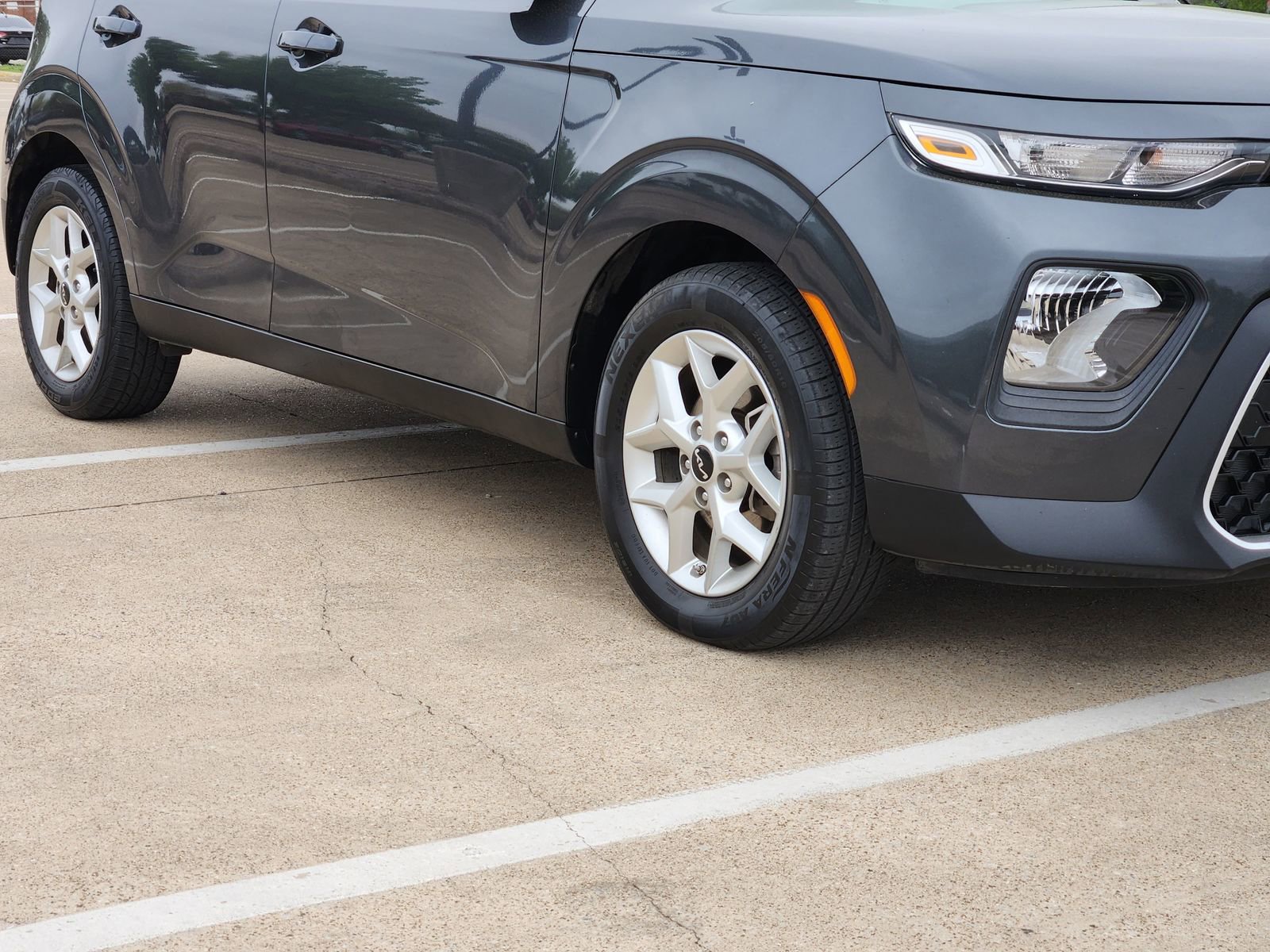 Used 2022 Kia Soul LX w/ Technology Package image 11