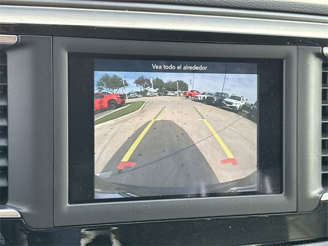 Used 2020 Chrysler Pacifica Touring-L image 24